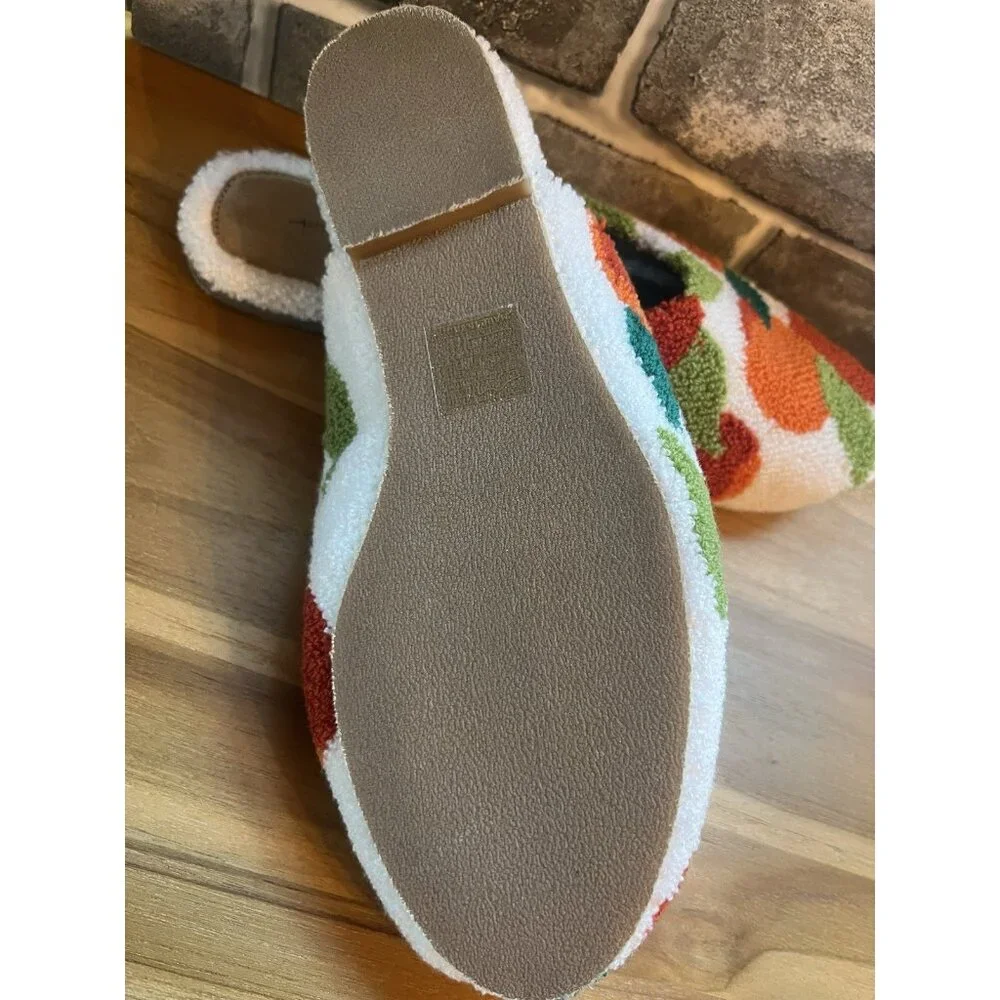 Print fresh Slippers Chic and CozyFootwear Size 9 - Picture 10 of 16